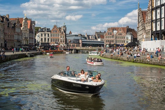 Boat trip through the city of Ghent