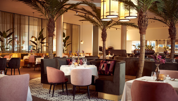 Restaurant hotel van der valk on sale